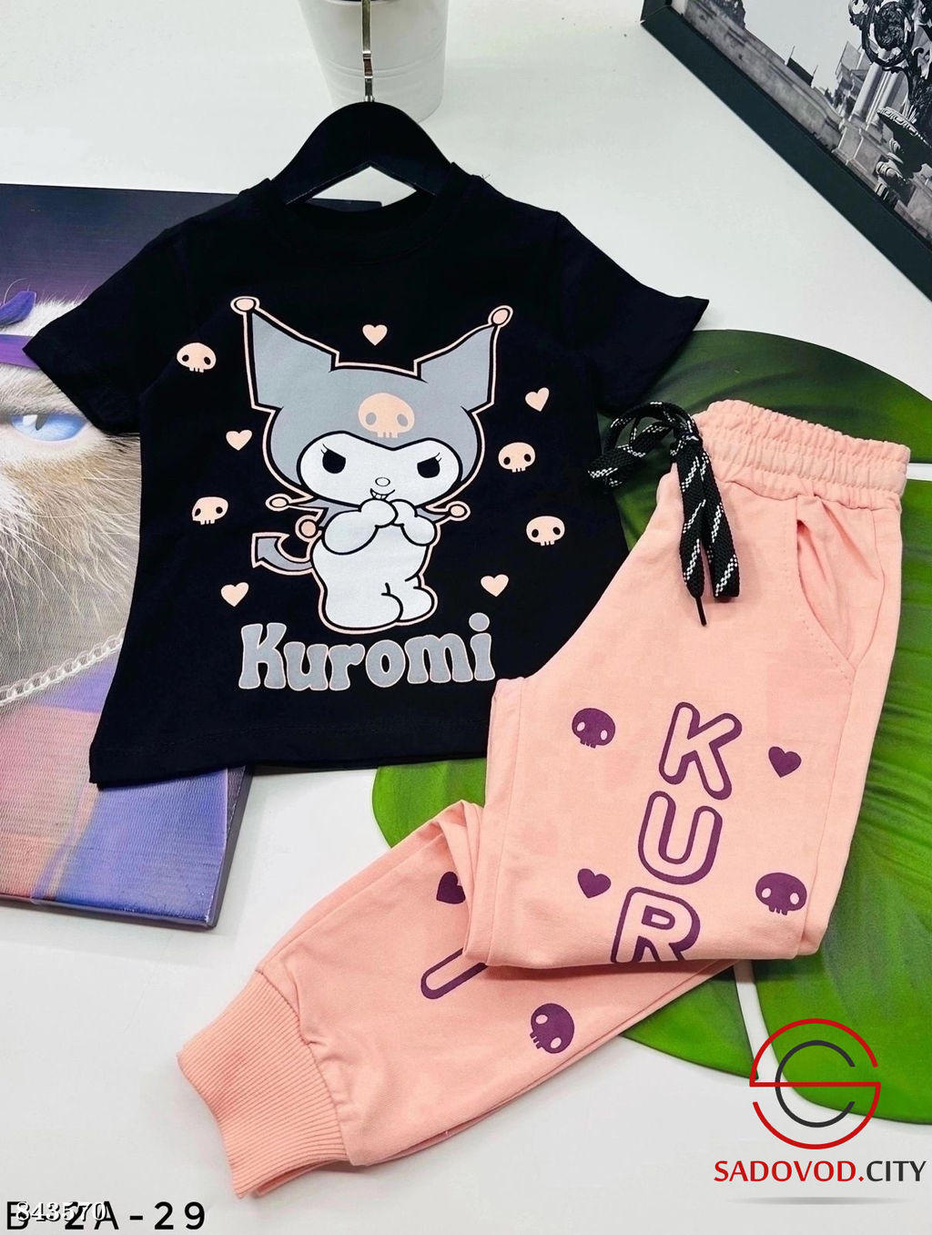 Костюм для девочек с рисунком