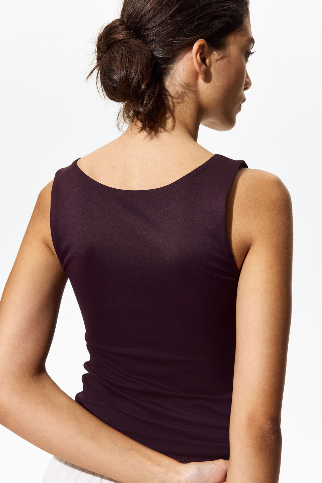 Top sin mangas en microfibra - H&m фото 9