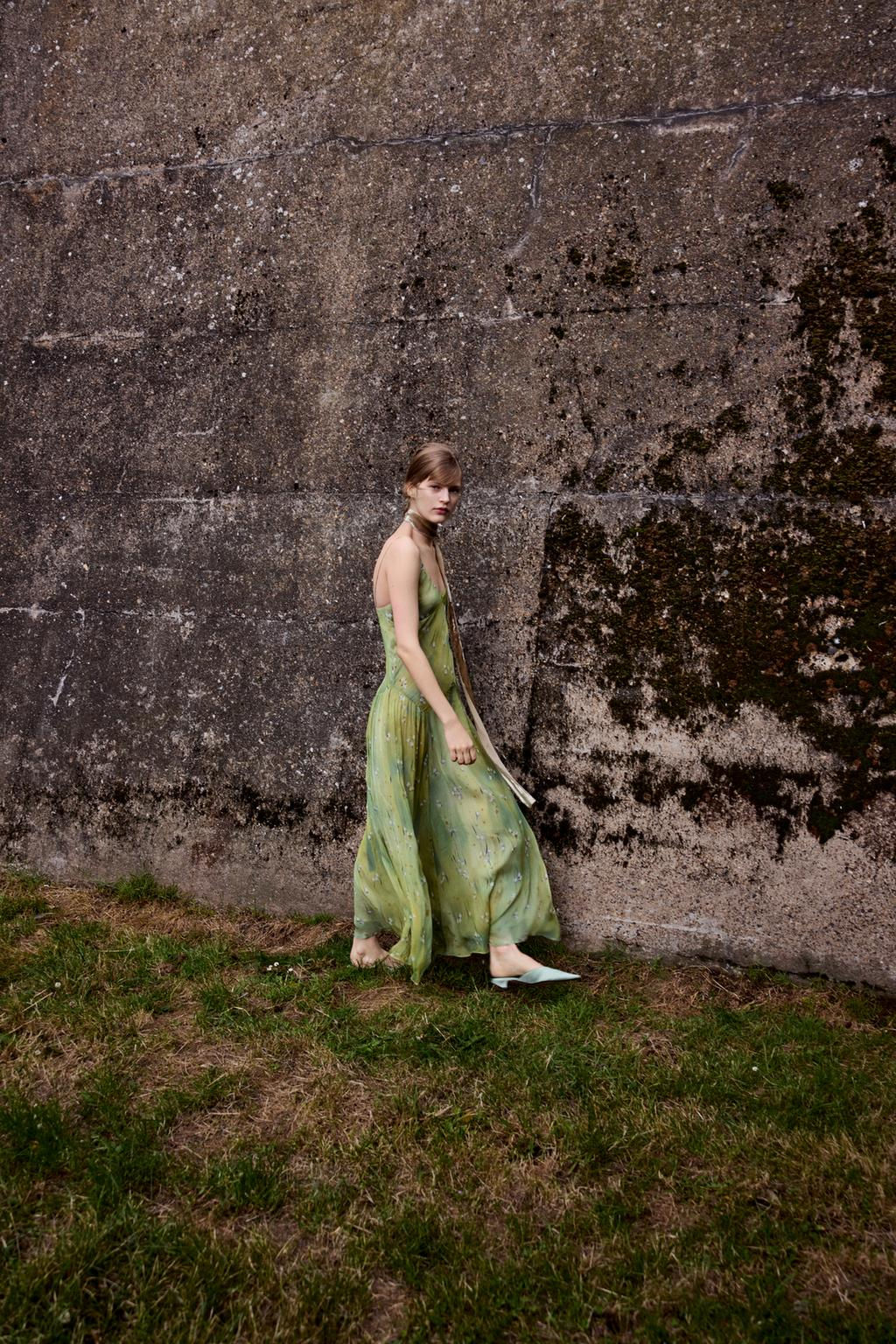 LONG DRESS WITH FLORAL PRINT