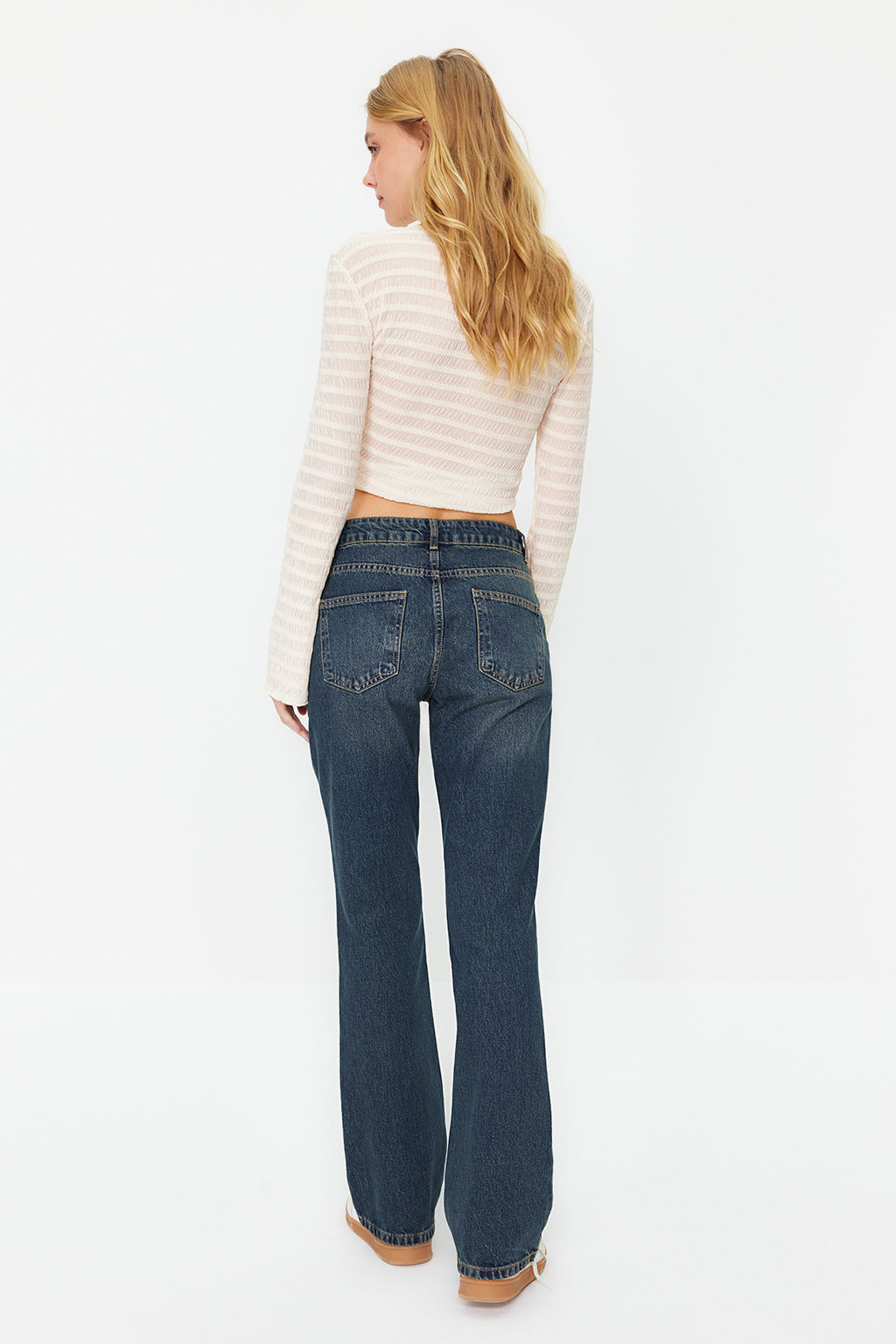 TRENDYOLMILLA Koyu Mavi Dusuk Bel Straight Jeans TWOSS24JE00100  фото 6