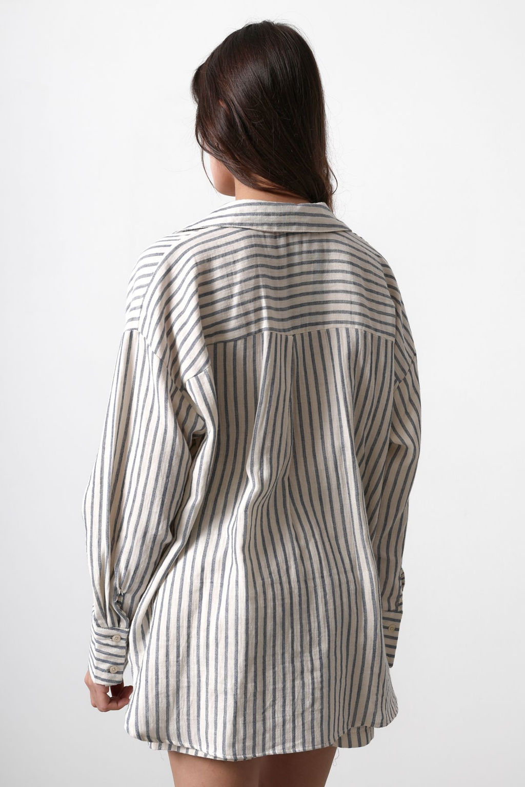 Bej Oversize Cepli Cizgili Dusuk Kol Gomlek TWOSS25GO00061 - Trendyolmilla фото 5