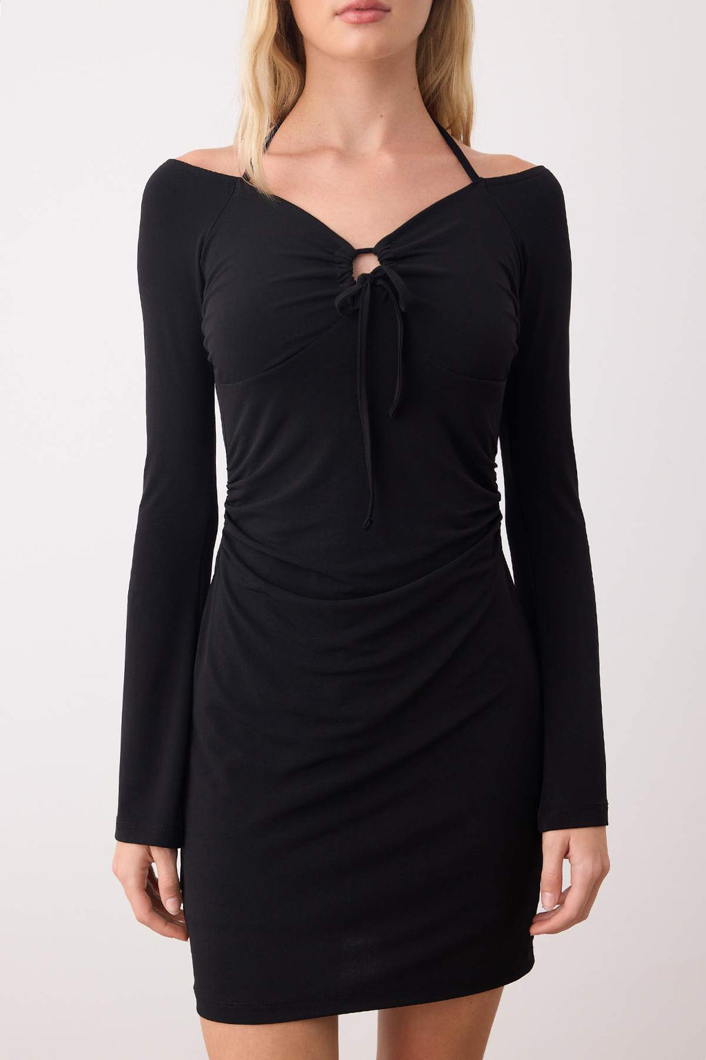 Siyah Baglama Detayl? K?sa/Mini Bodycon Esnek Orme Elbise TWOAW26EL00212 - Trendyolmilla фото 3