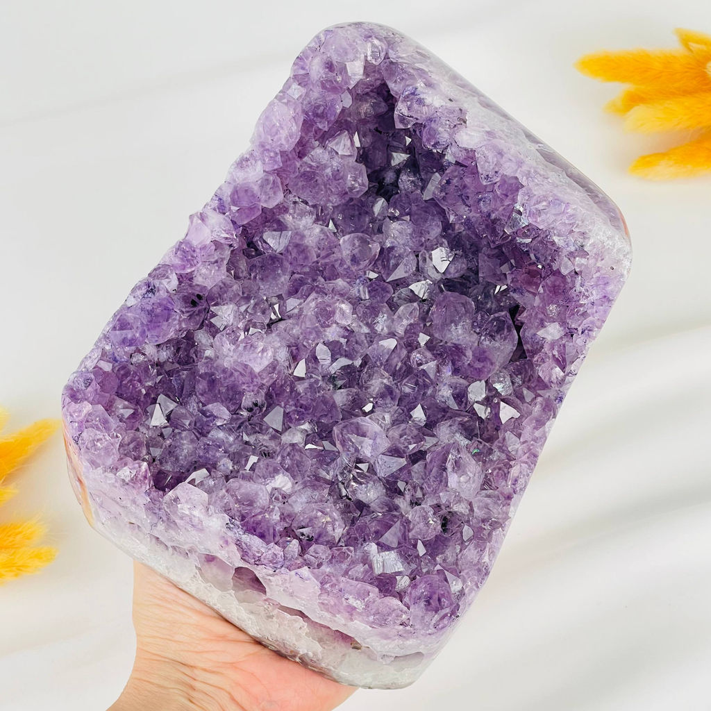 Друза Аметиста