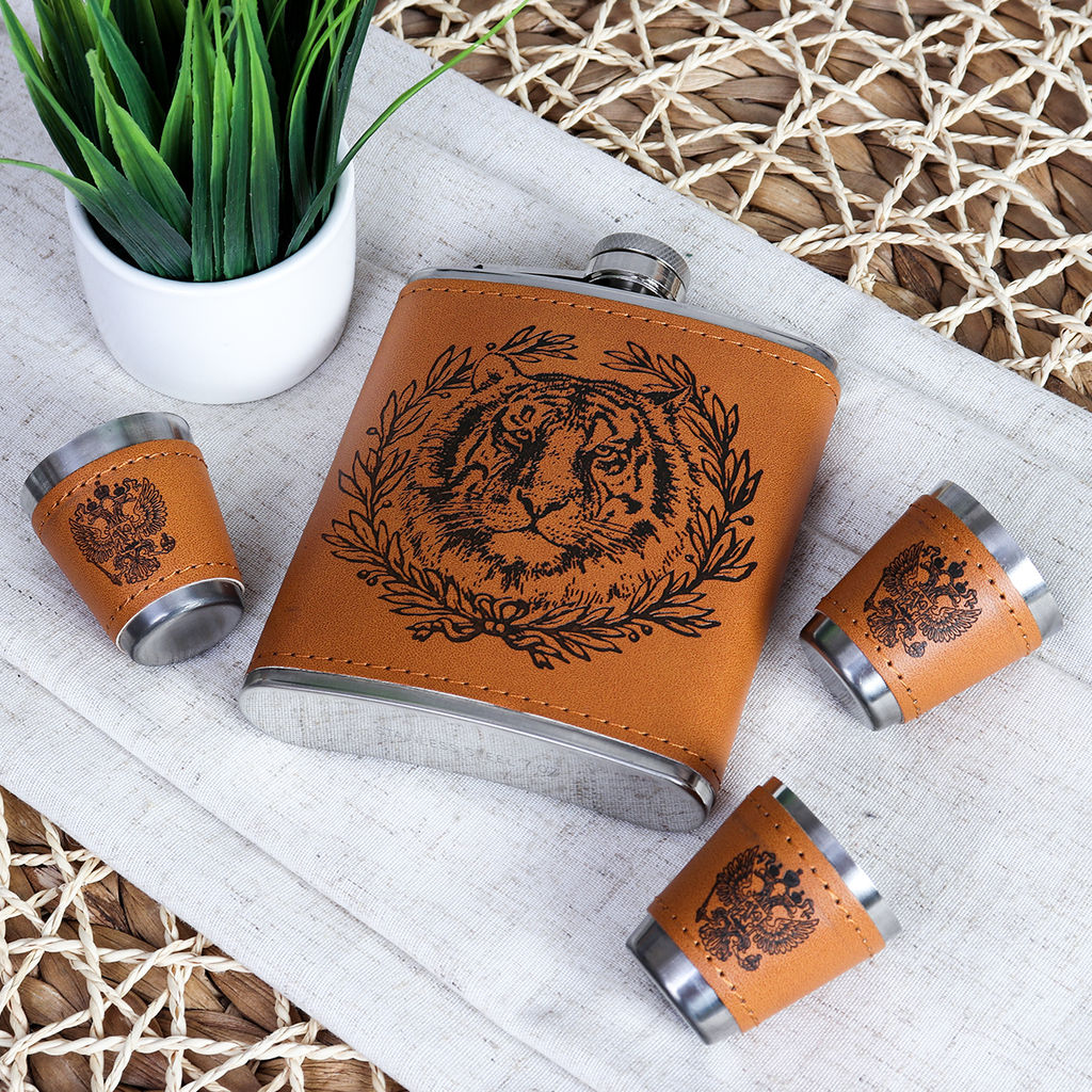 Набор подарочный Книга охотника фляжка 200 мл + 3 стопки 30 мл / FL-112 /уп 60/