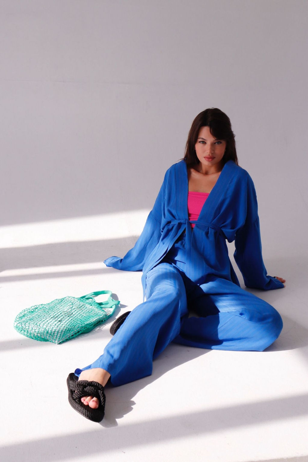 9513 Костюм из кимоно и брюк-палаццо в цвете электрик - Martichelli фото 15