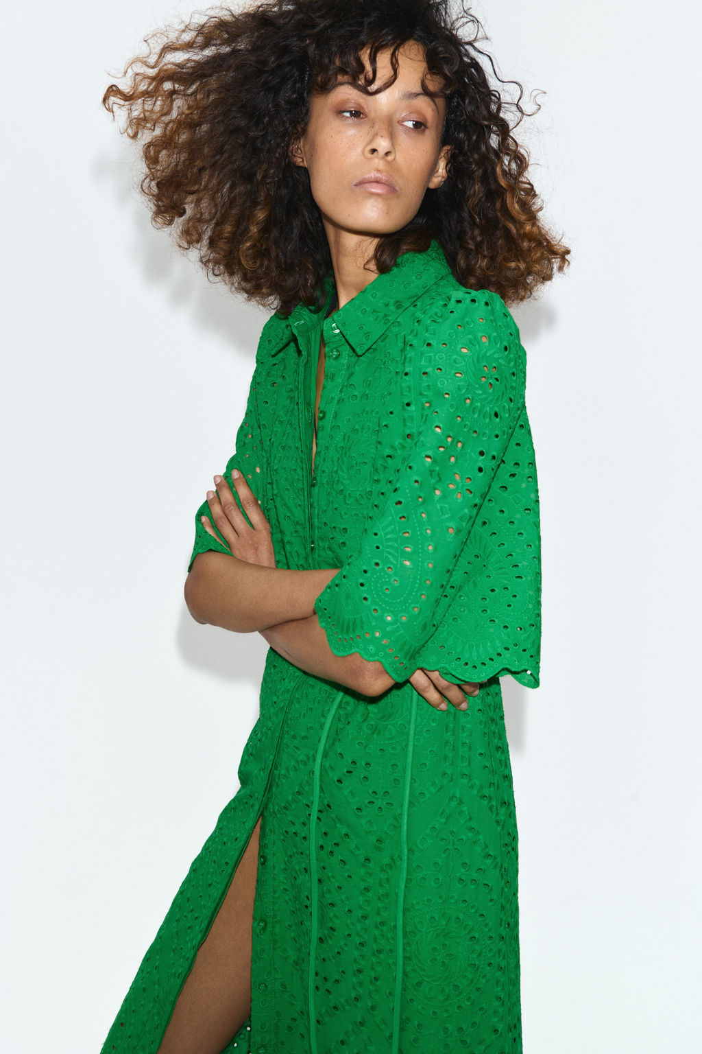 Vestido camisero de algod?n con bordado ingl?s - H&m фото 4