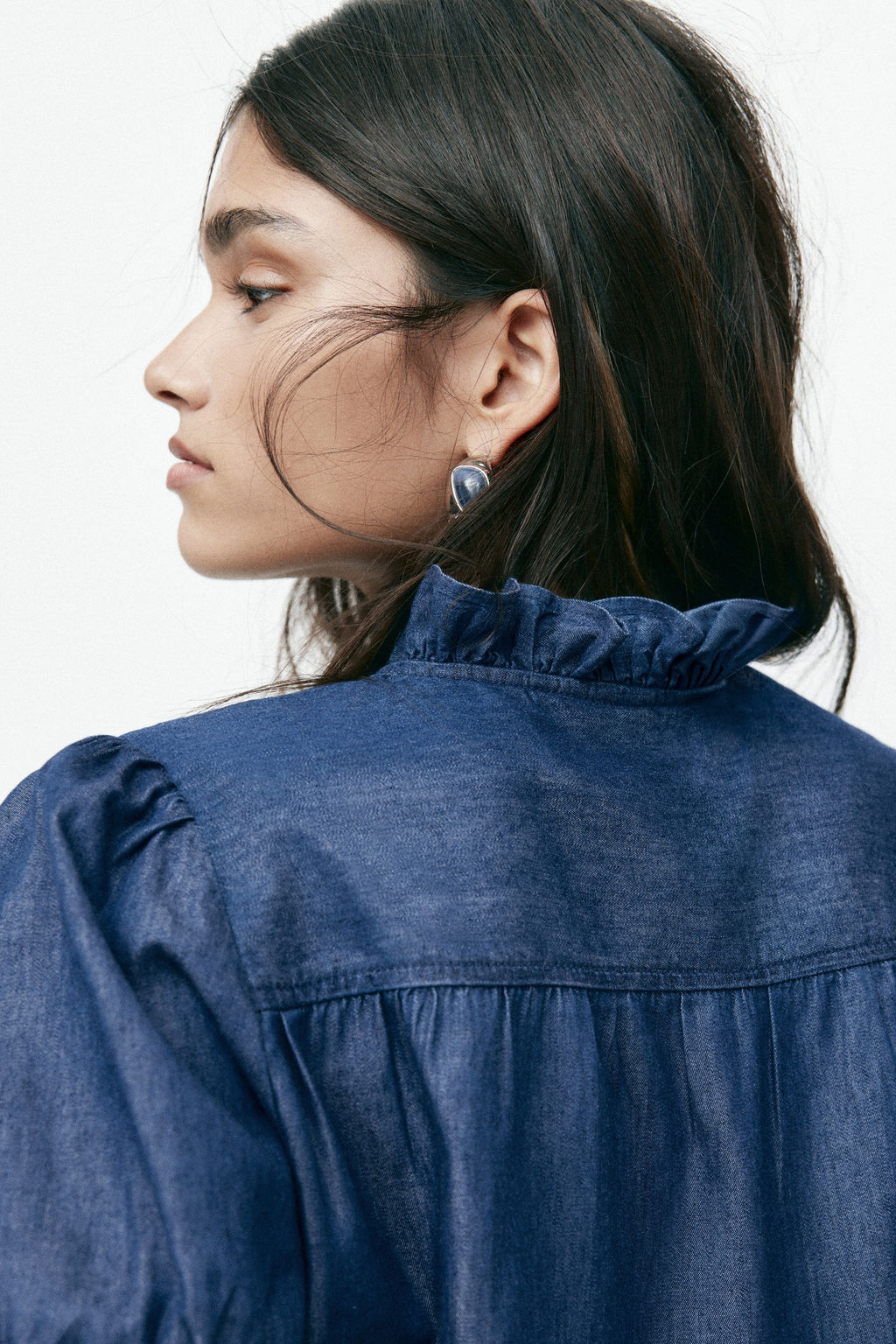 Frill-trimmed denim blouse - H&m фото 6