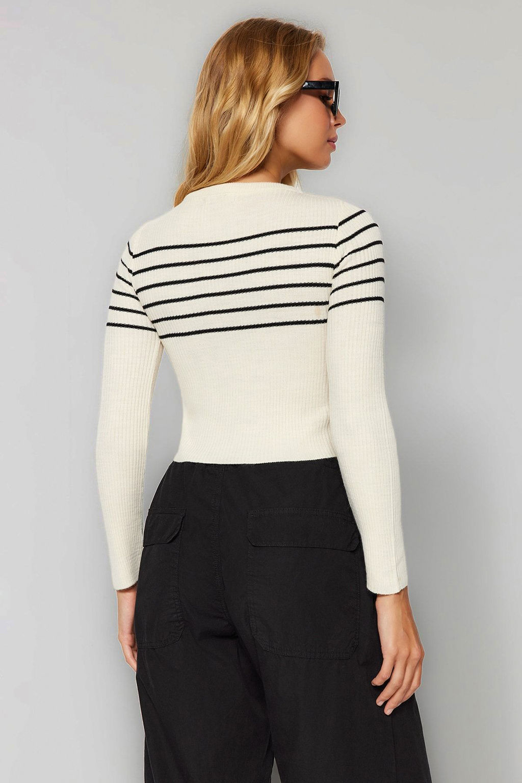 Tas Crop Cizgili Triko Kazak TWOAW24KZ01201 - Trendyolmilla фото 5