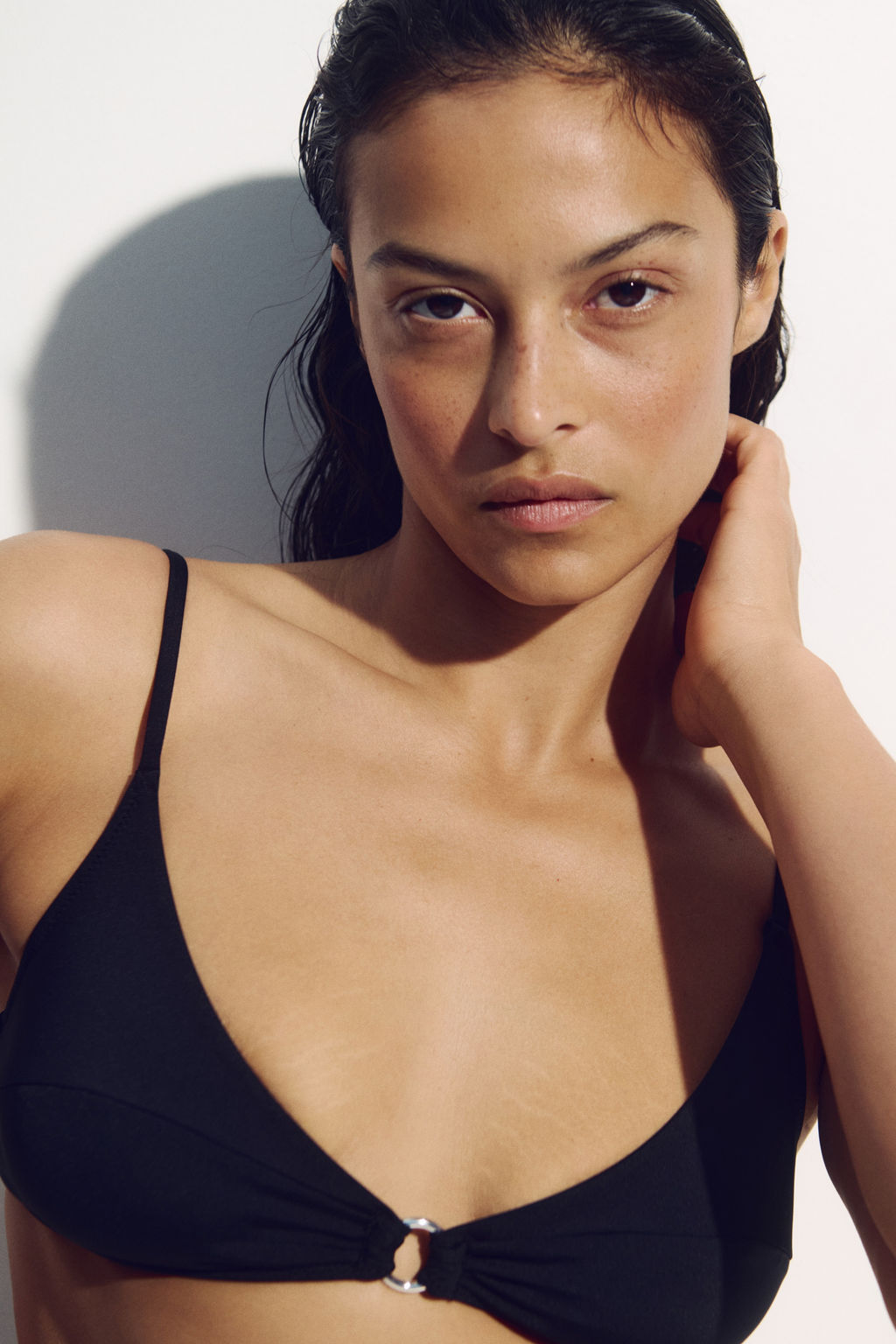 Top de bikini con relleno - H&m фото 2