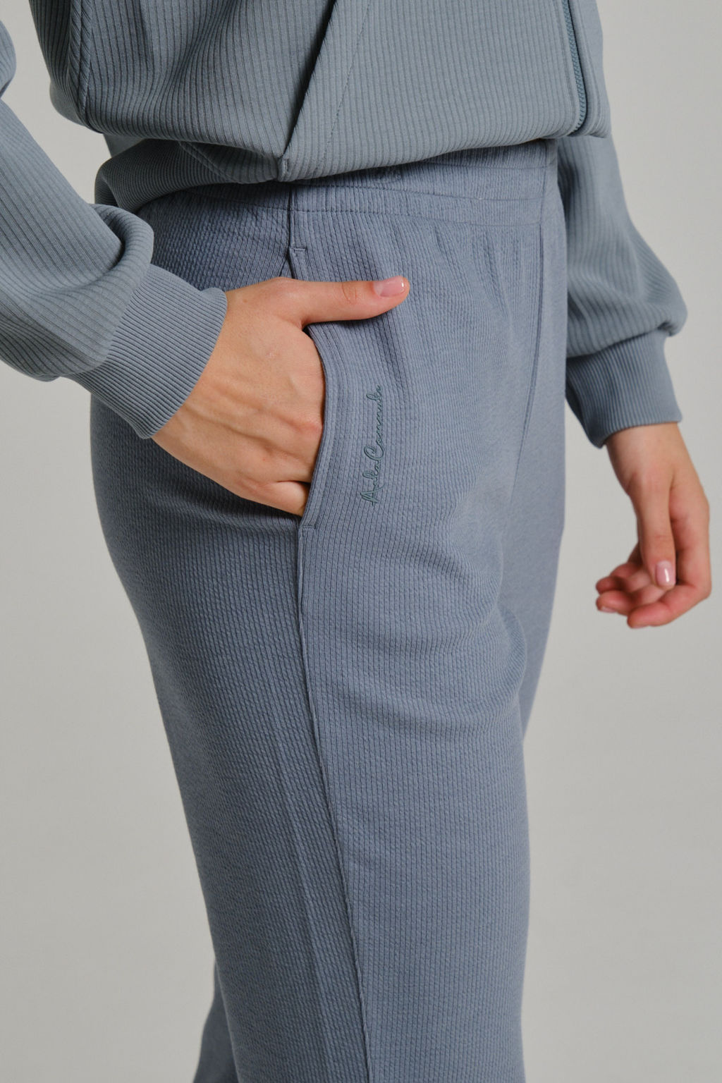 Брюки трикотажные Сине-зеленый COMMUTE Knit Track Pants - Anta фото 4