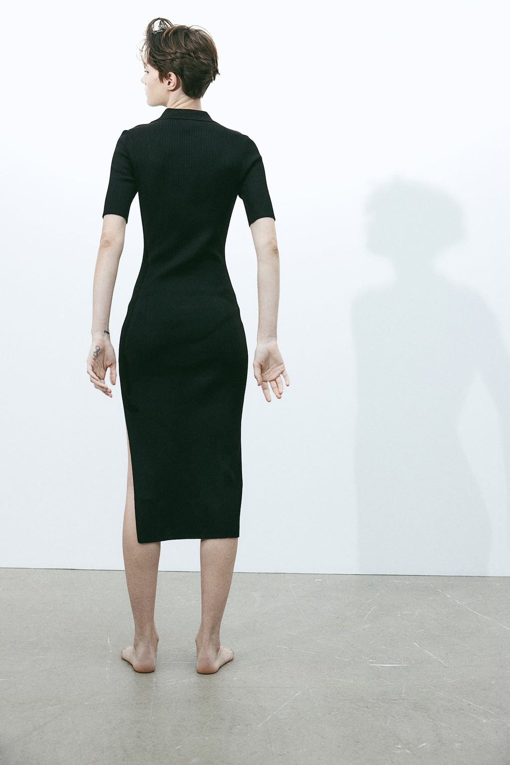 Vestido en punto de canale con cuello camisero - H&m фото 3
