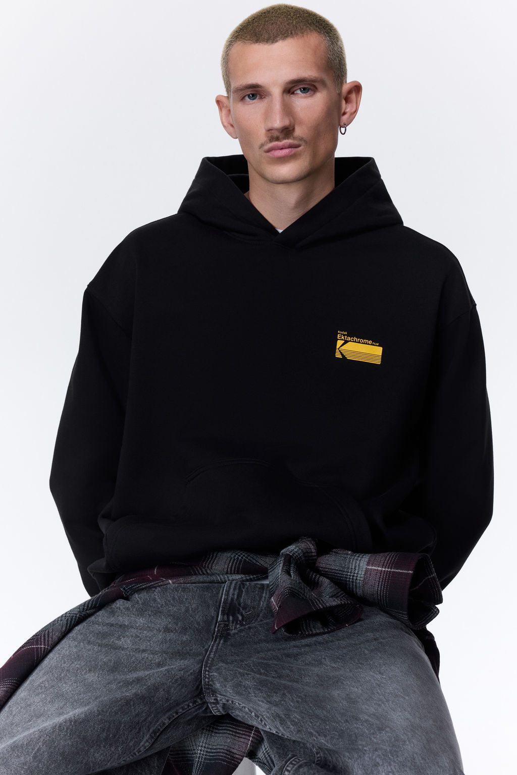 Sudadera estampada con capucha Loose Fit - H&m фото 9
