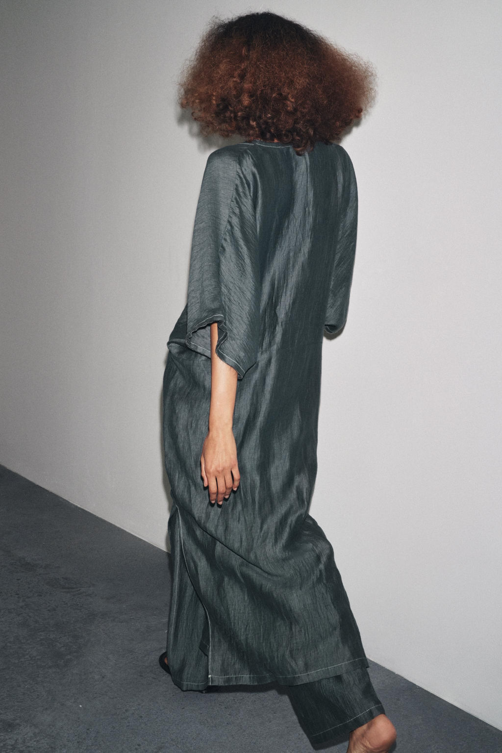 LINEN BLEND DRESS WITH CONTRAST TIE - Zara фото 3