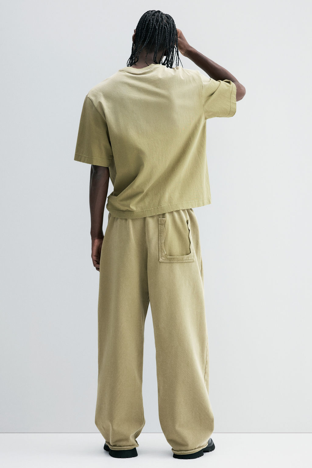 Pantal?n estilo ch?ndal efecto lavado Relaxed Fit - H&m фото 3