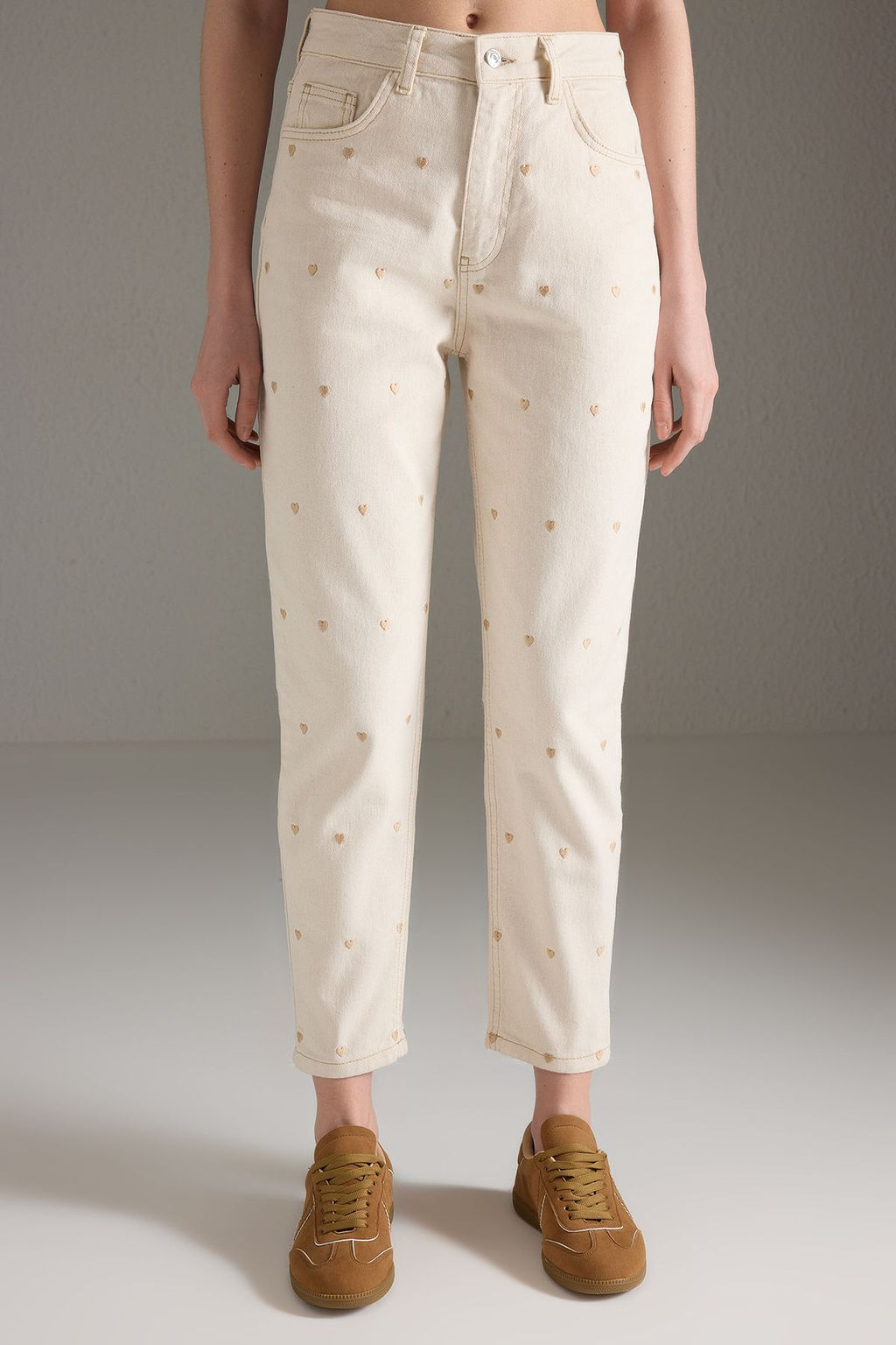 Bej Kalp Nak?sl? Yuksek Bel Mom Jeans TWOSS25JE00269 - Trendyolmilla фото 3