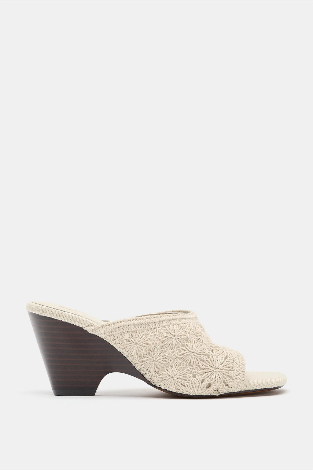 SANDALIA CU?A CROCHET / Blanco Crudo