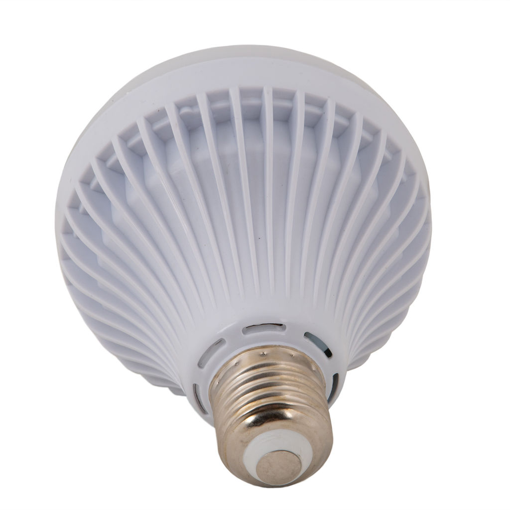 ULI-Q340 8W/RGB/E27 WHITE Светодиодный светильник Диско, с динамиком и Bluetooth. 220В. Белый. ТМ Volpe