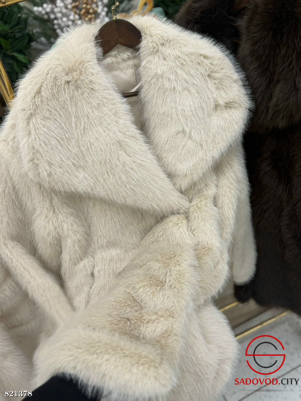 Шуба женская из искусственного меха - Bruno фото 2