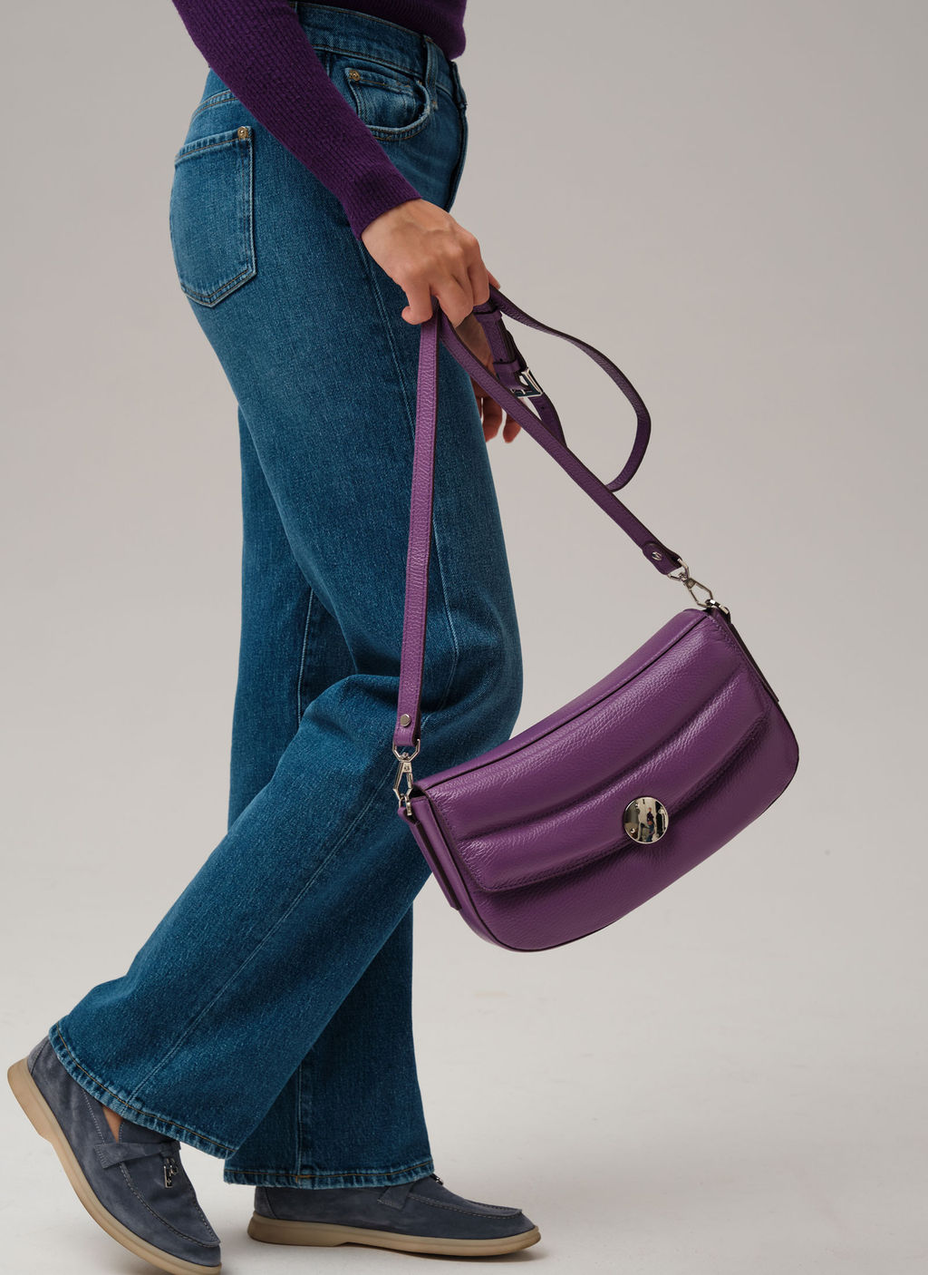 Кожаная сумка Azaro 30628 фиолетовая сирень