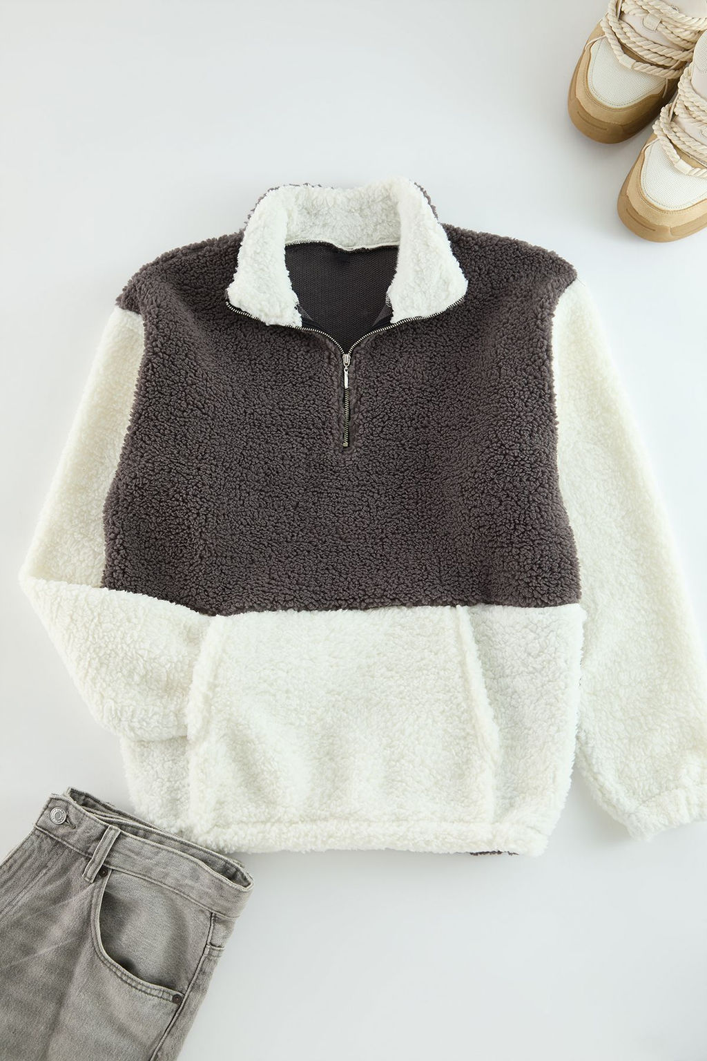 TRENDYOL MAN Fume Unisex Oversize/Genis Kesim Renk Bloklu Dik Yaka S?cak Tutan Pelus Sweatshirt TMNAW25SW00148 - Trendyolmilla фото 10