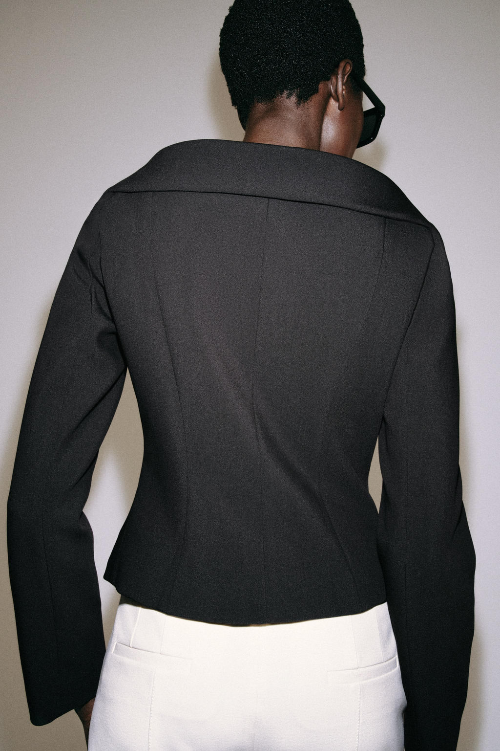 BLAZER ENTALLADA ZW COLLECTION / Negro - Zara фото 3
