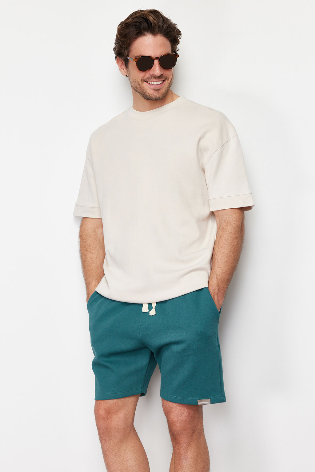 TRENDYOL MAN Zumrut Yesili Regular/Normal Kesim Dokulu %100 Pamuklu Sort TMNSS24SR00022 - Trendyolmilla фото 3