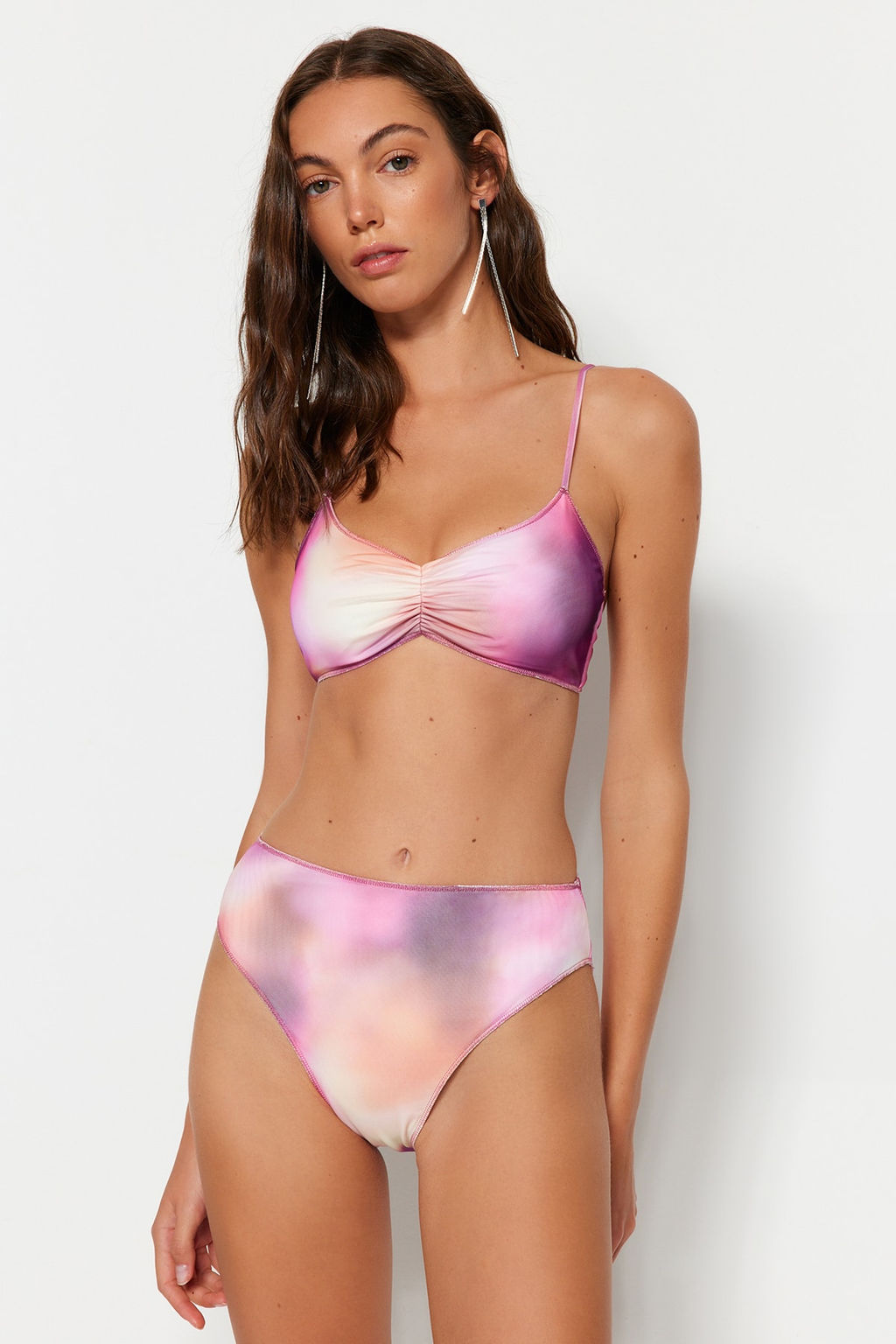 TRENDYOLMILLA Degrade Desenli Mesh Detayl? Yuksek Bel High Leg Bikini Alt? TBESS23BA00347