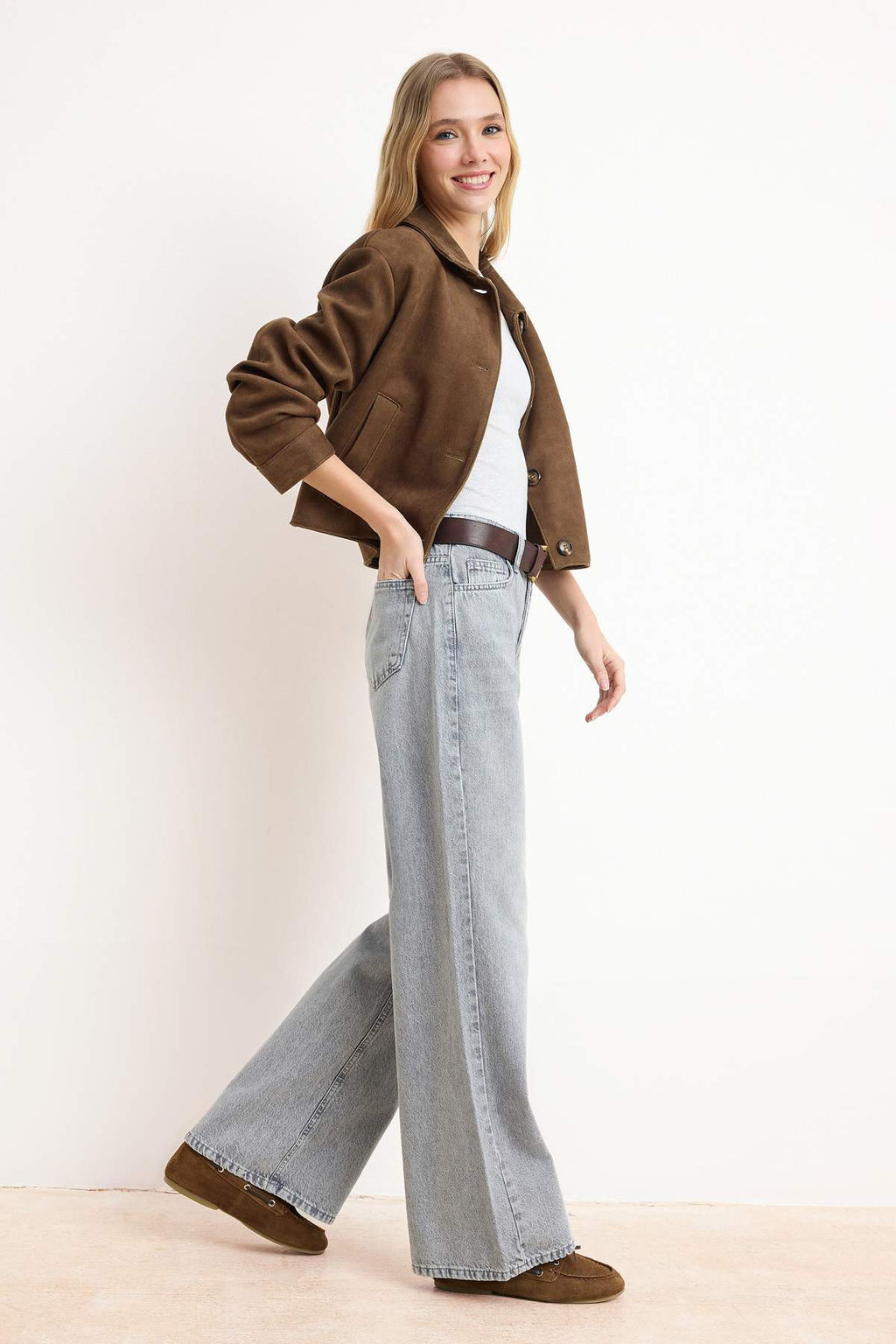 Premium Gri Ozel Kumas Normal Bel 100% Pamuk Wide Leg Genis Paca Jeans TWOSS26JE00156 - Trendyolmilla фото 2