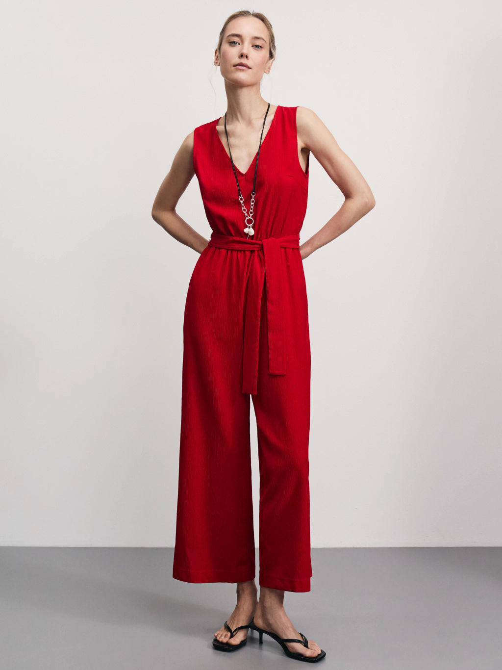 Комбинезон из фактурной ткани / Zarina  фото 7