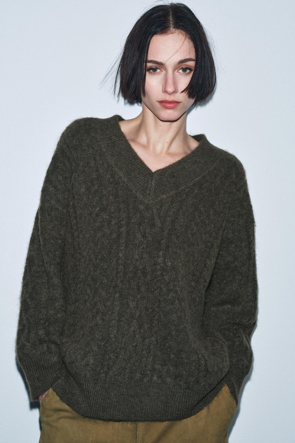 OVERSIZED CABLE KNIT JUMPER - Zara фото 2