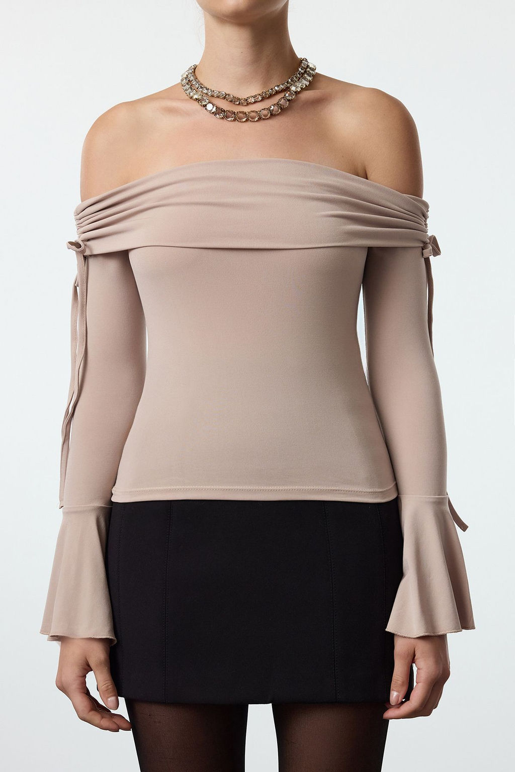 Tas Carmen Yaka Baglama Detayl? Ispanyol Kol Orme S?k Bluz TPRAW25BZ00009