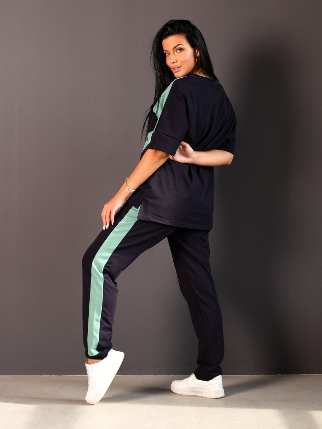 Костюм женский футер 2-х нитка с брюками ТЕХНО ЗЕЛЕНЬ - Domtrik фото 4