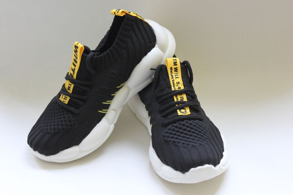 Кроссовки детские