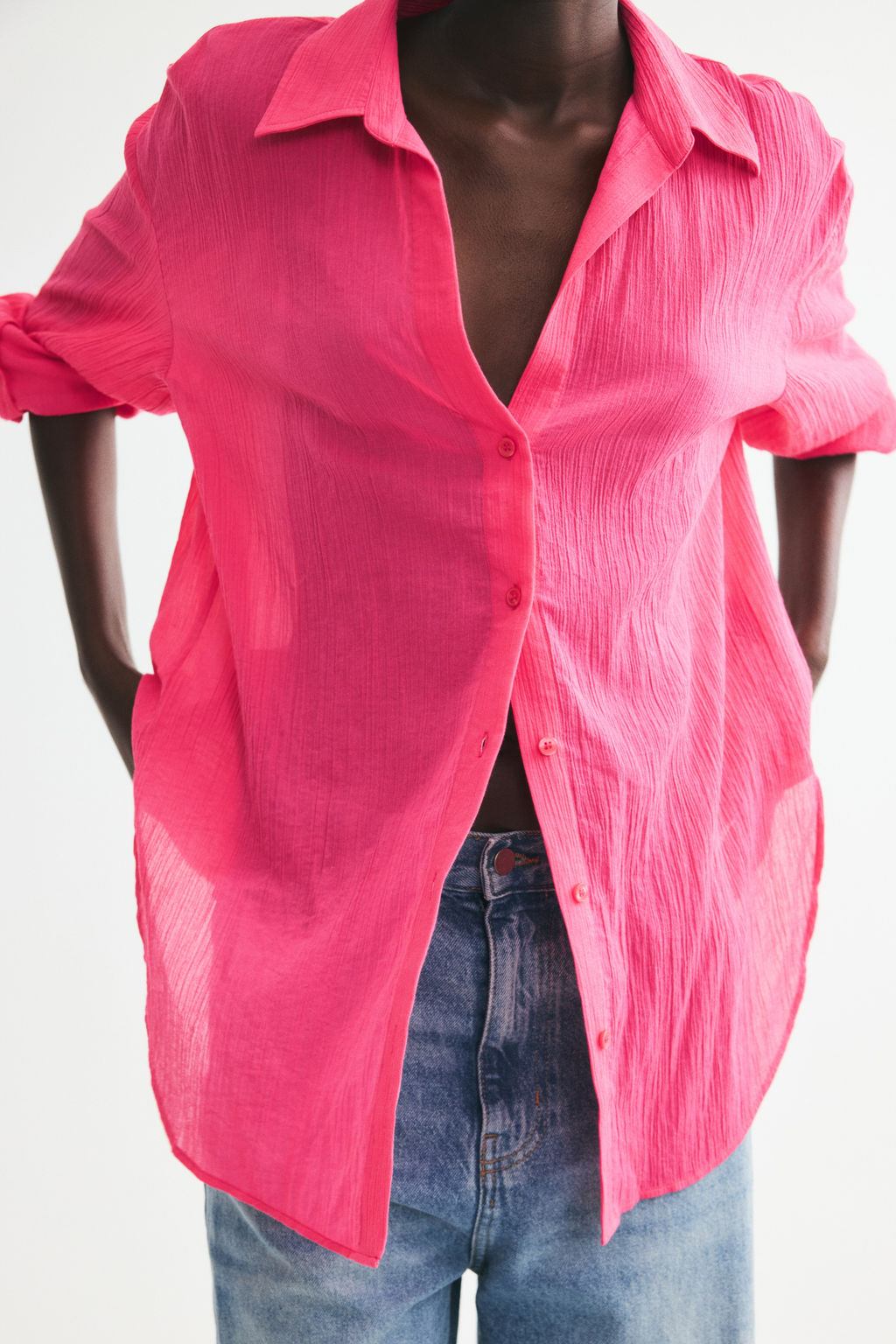 Camisa de algod?n con efecto arrugado - H&m фото 7