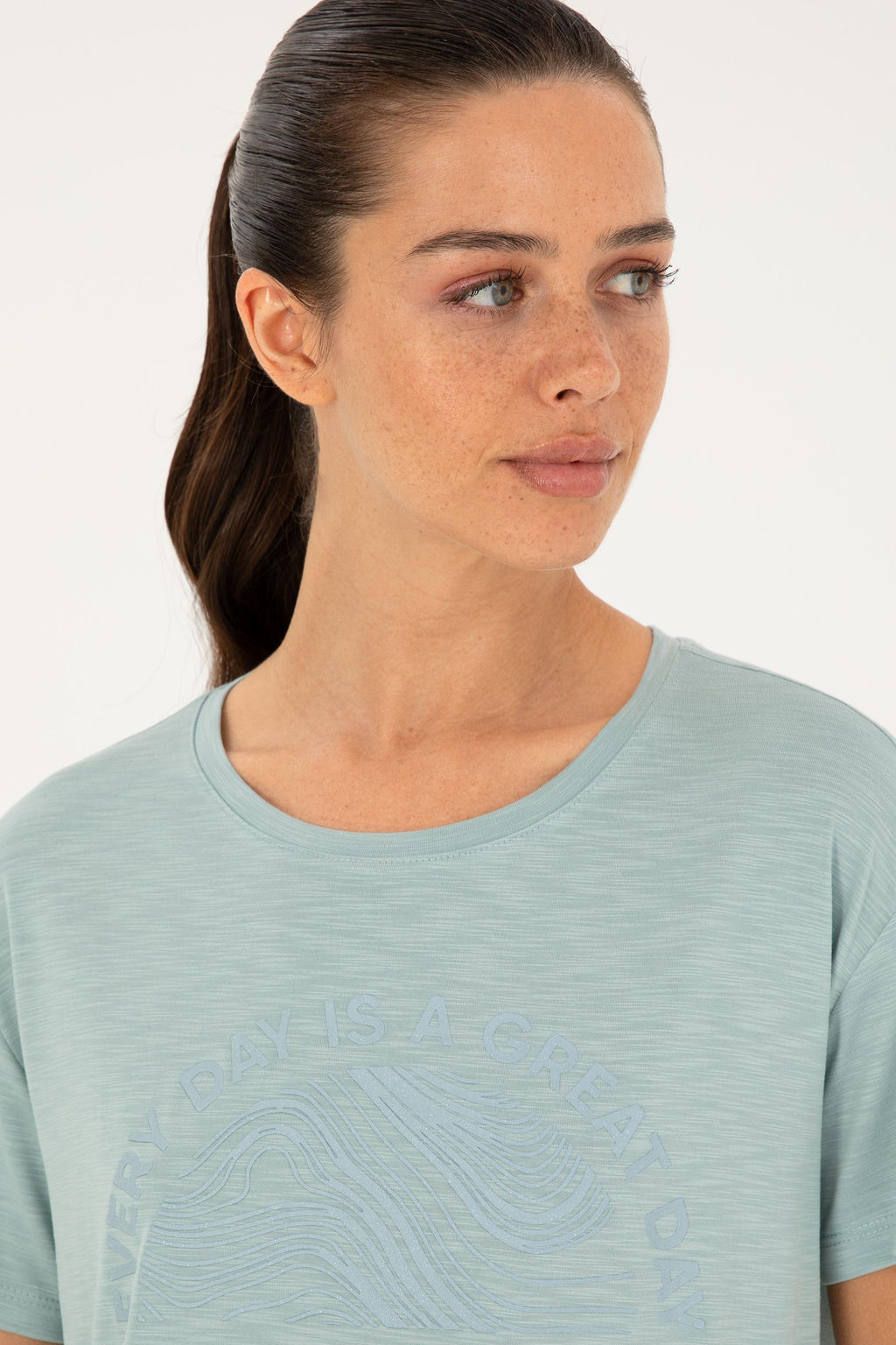 U. S. Polo Assn / Женская зеленая футболка с круглым вырезом - U.s. polo assn фото 2