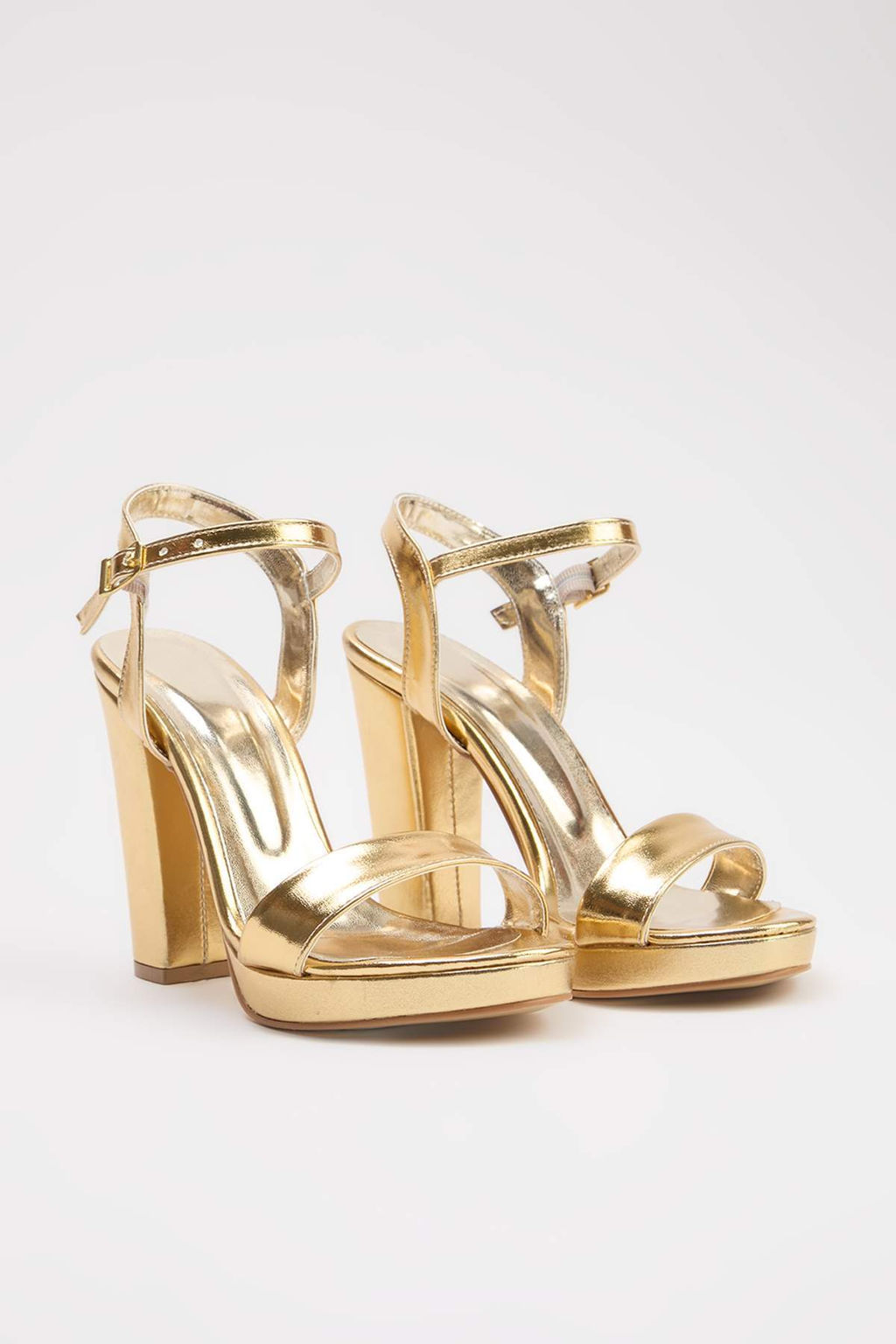 Alt?n Kad?n 10 cm Klasik Topuklu Ayakkab? TAKSS26TO00008