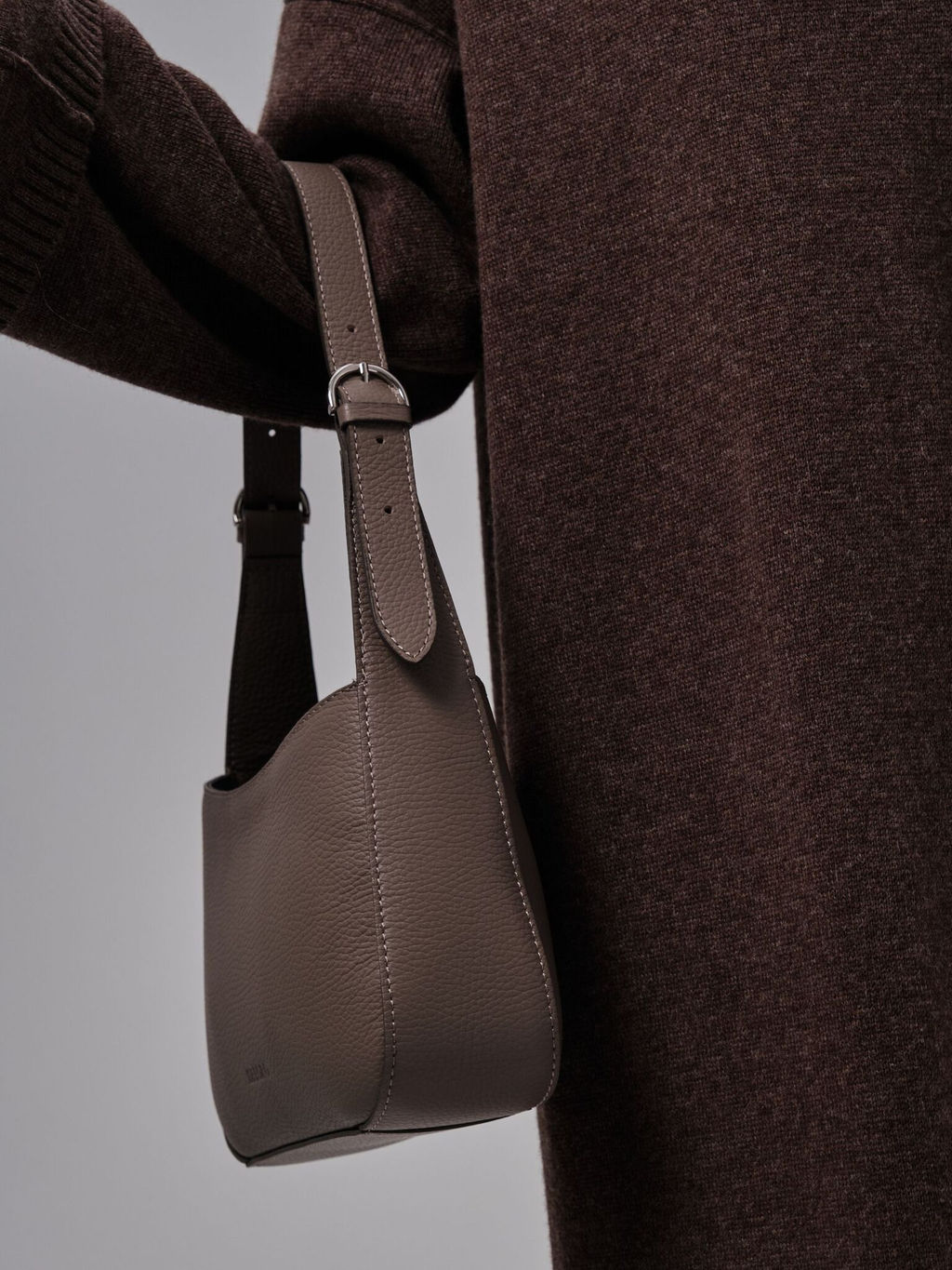 Сумка багет Deboro 31046 таупе