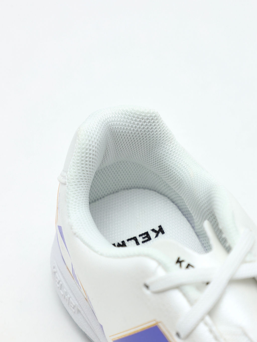Детские шиповки KELME Childrens Football Shoes (TF) White