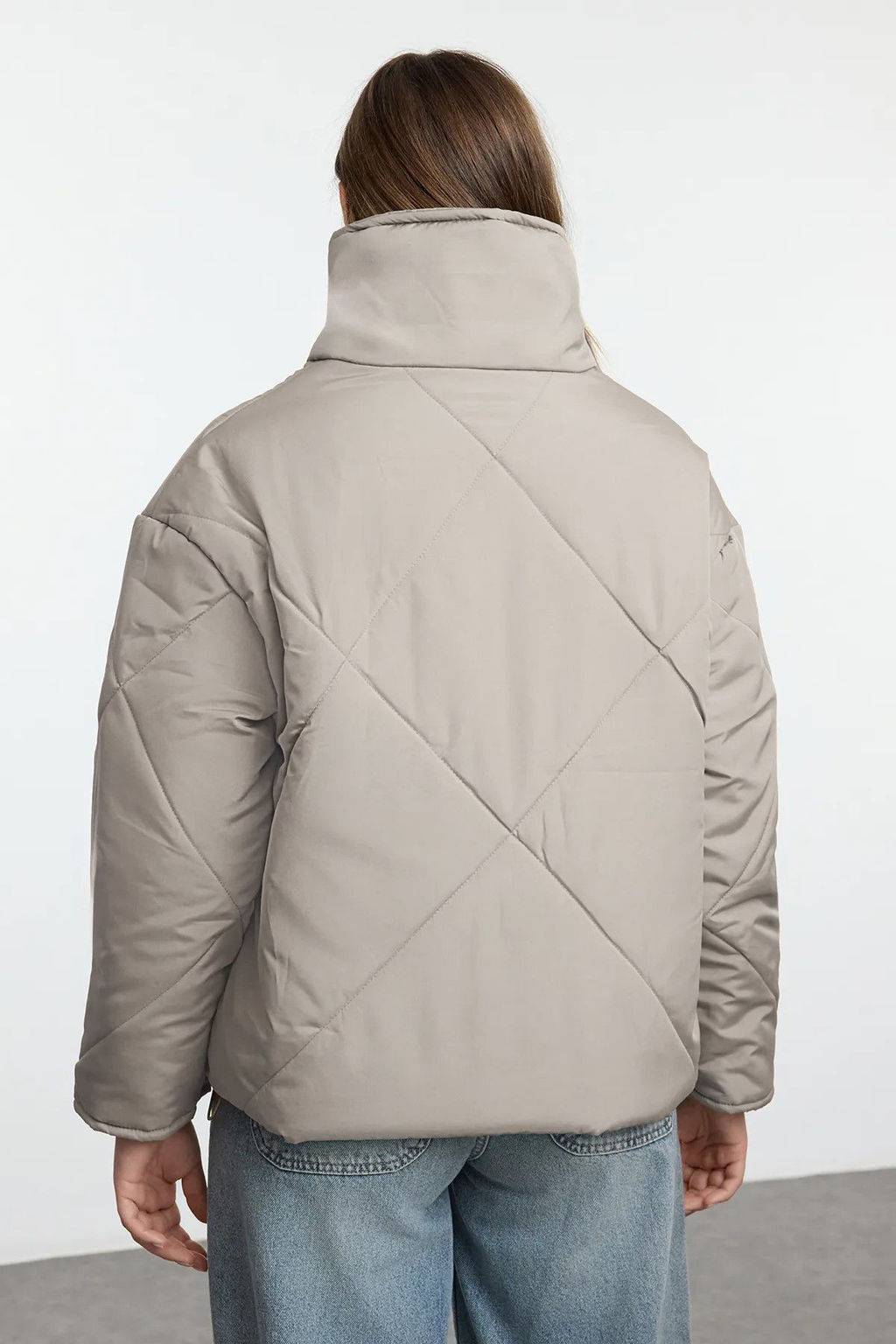 TRENDYOLMILLA Siyah Oversize Su Itici Sisme Kapitone Mont TWOAW24MO00146 фото 29