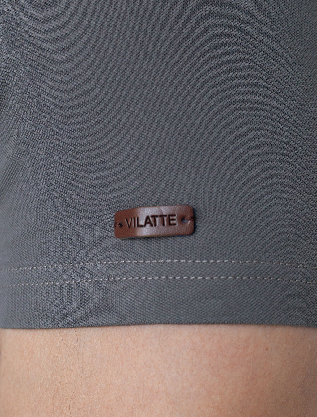 Футболка-поло из фактурного трикотажа - Vilatte фото 4