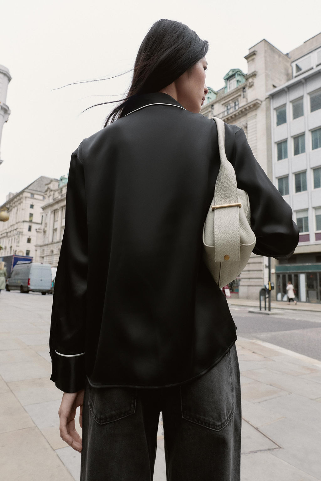 OVERSIZE SATIN SHIRT WITH CONTRAST PIPING - Zara фото 3