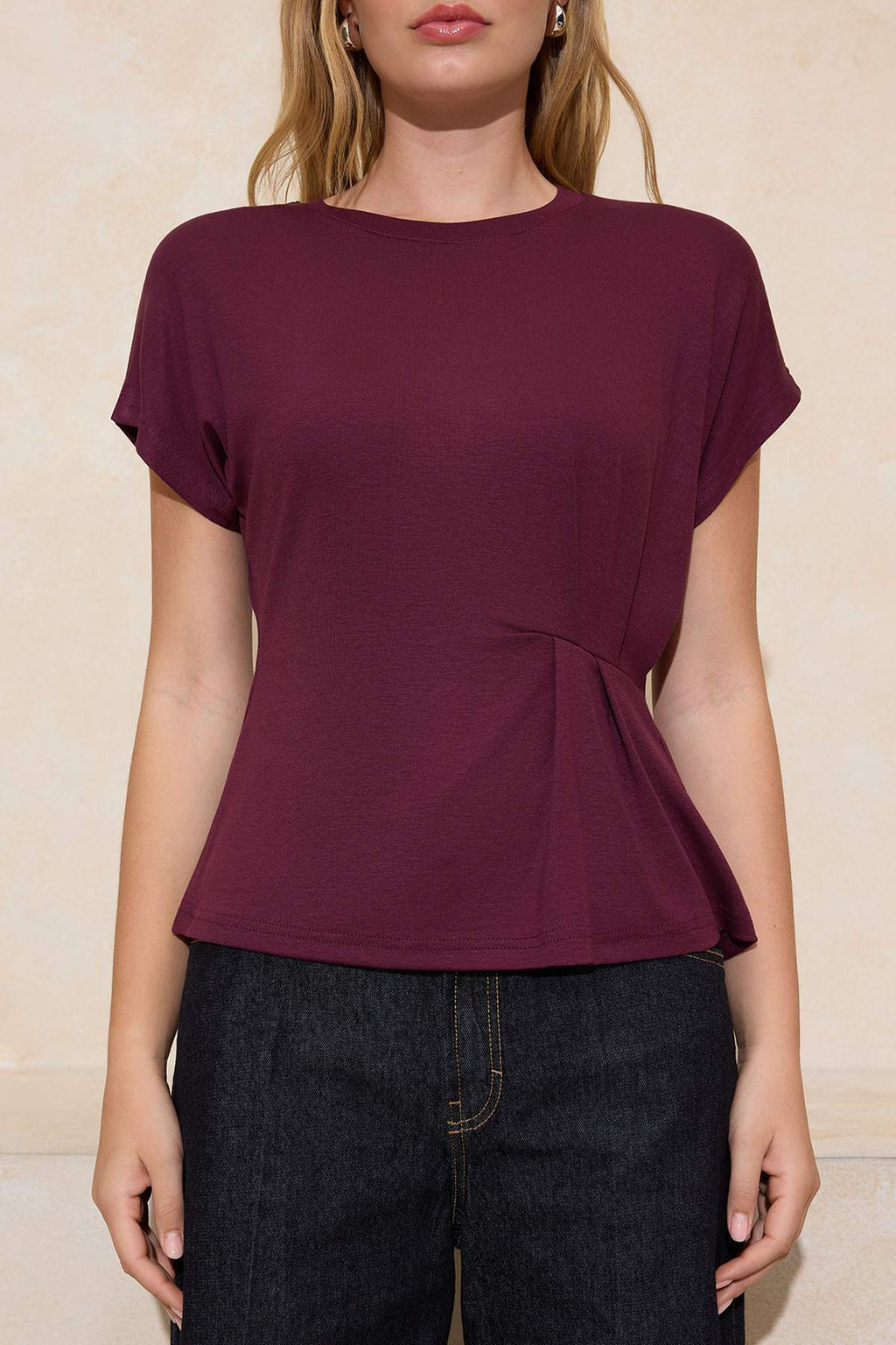 Murdum Relaxed/Rahat Kal?p Kay?k Yaka Buzgulu Yumusak Orme T-Shirt TWOSS26BZ00270