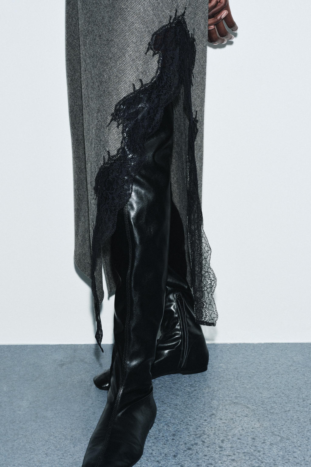 ZW COLLECTION LIMITED EDITION LACE WOOL DRESS - Zara фото 4