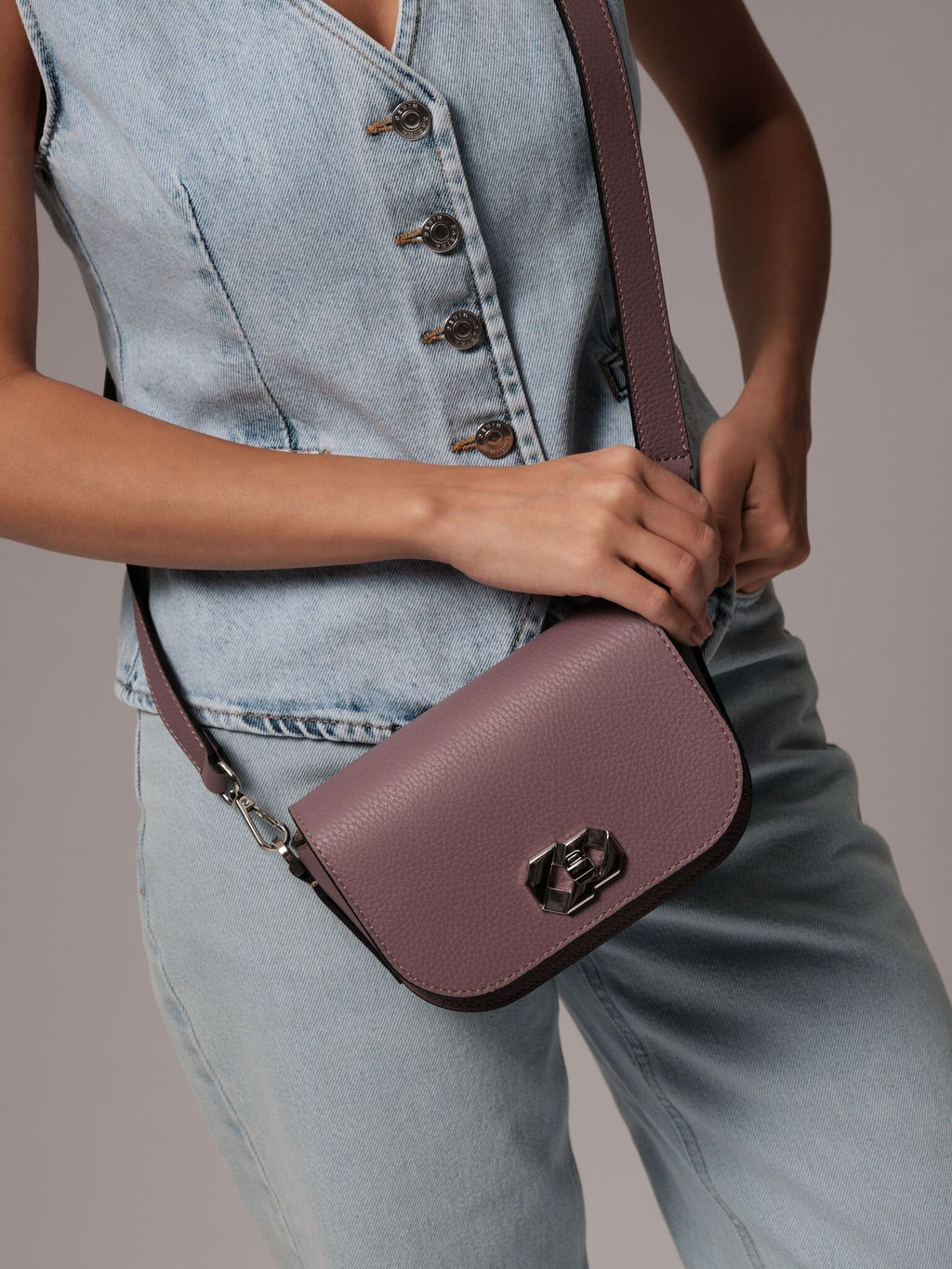 Сумка на плечо кросс-боди Deboro 30879 лиловая тень