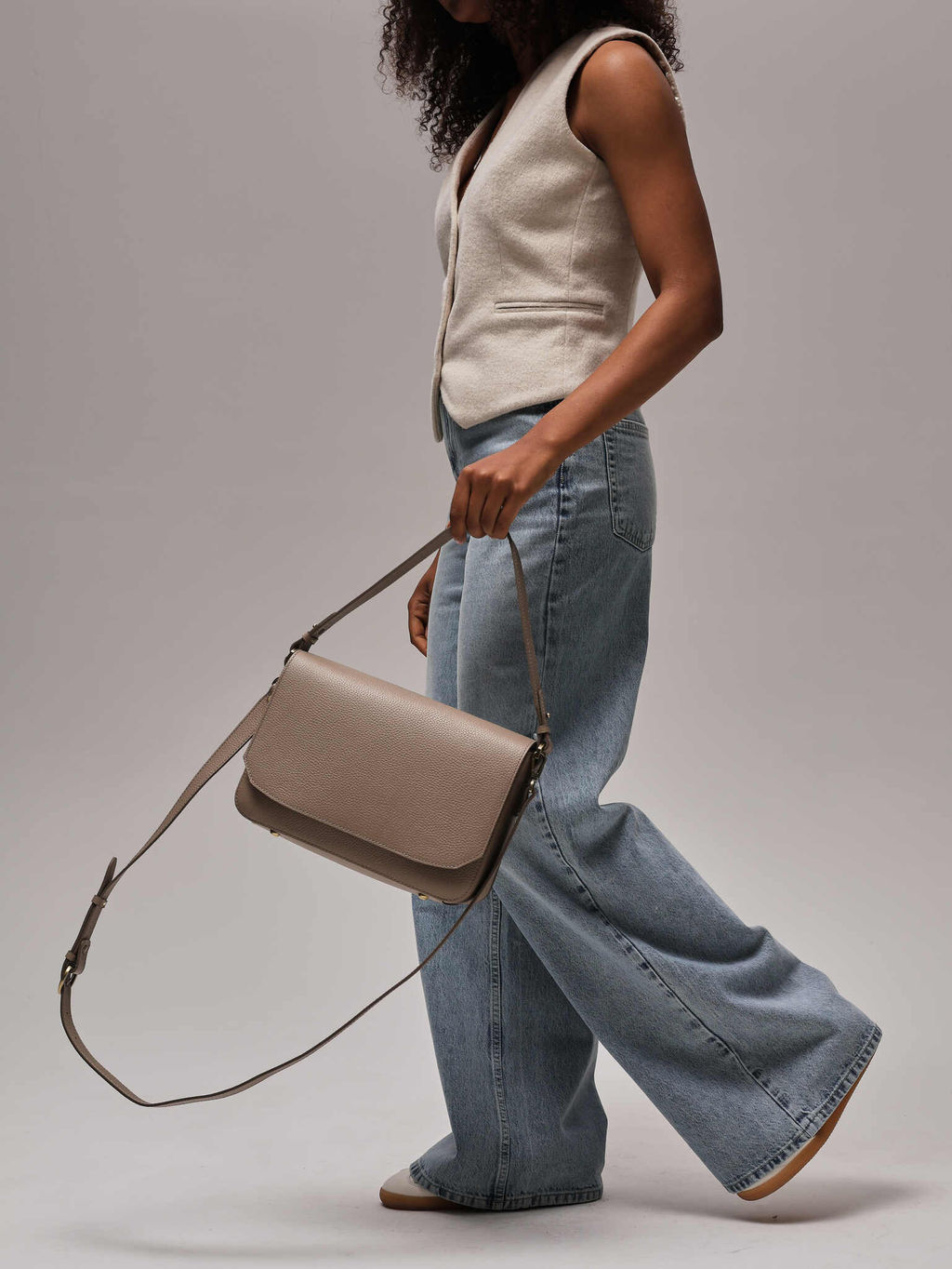 Сумка кожаная Deboro 30512 бежевый латте