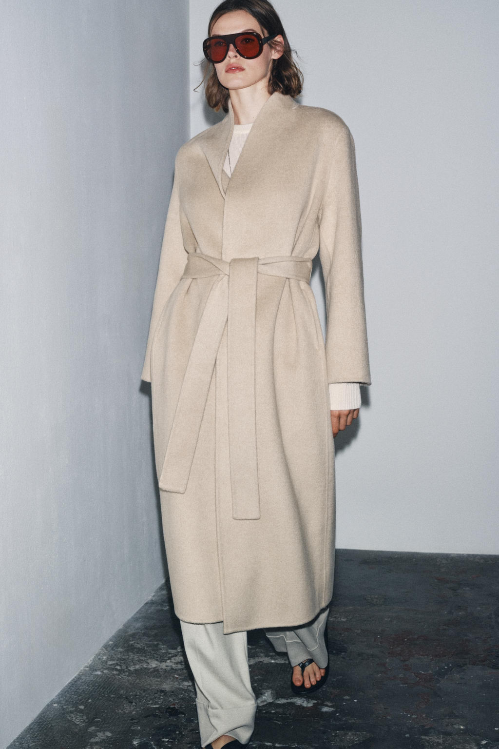 ZW COLLECTION LIMITED EDITION MINIMAL WOOL BLEND COAT - Zara фото 4