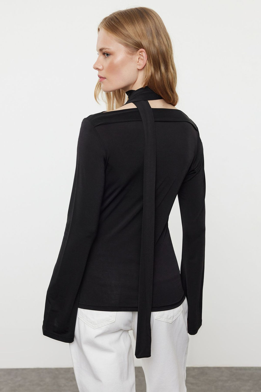 Trendyolmilla Siyah Sal Detayl? Fitted/Vucuda Oturan Esnek Orme Bluz TWOAW25BZ00107  фото 14