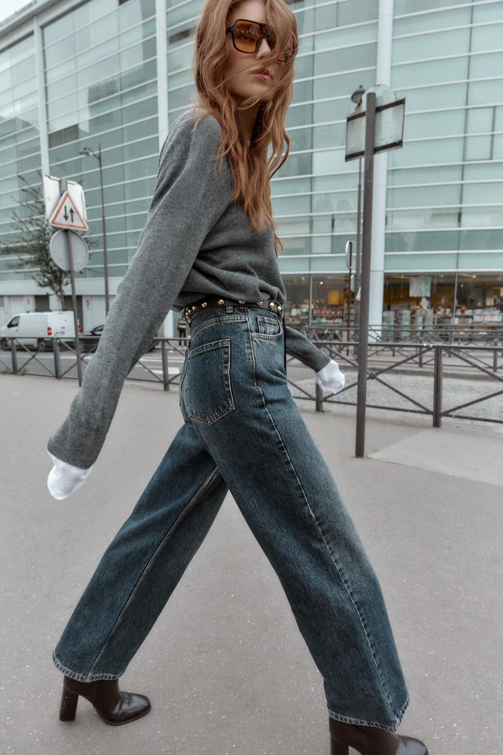 Z1975 STRAIGHT TAPERED HIGH-WAIST JEANS WITH BELT - Zara фото 5