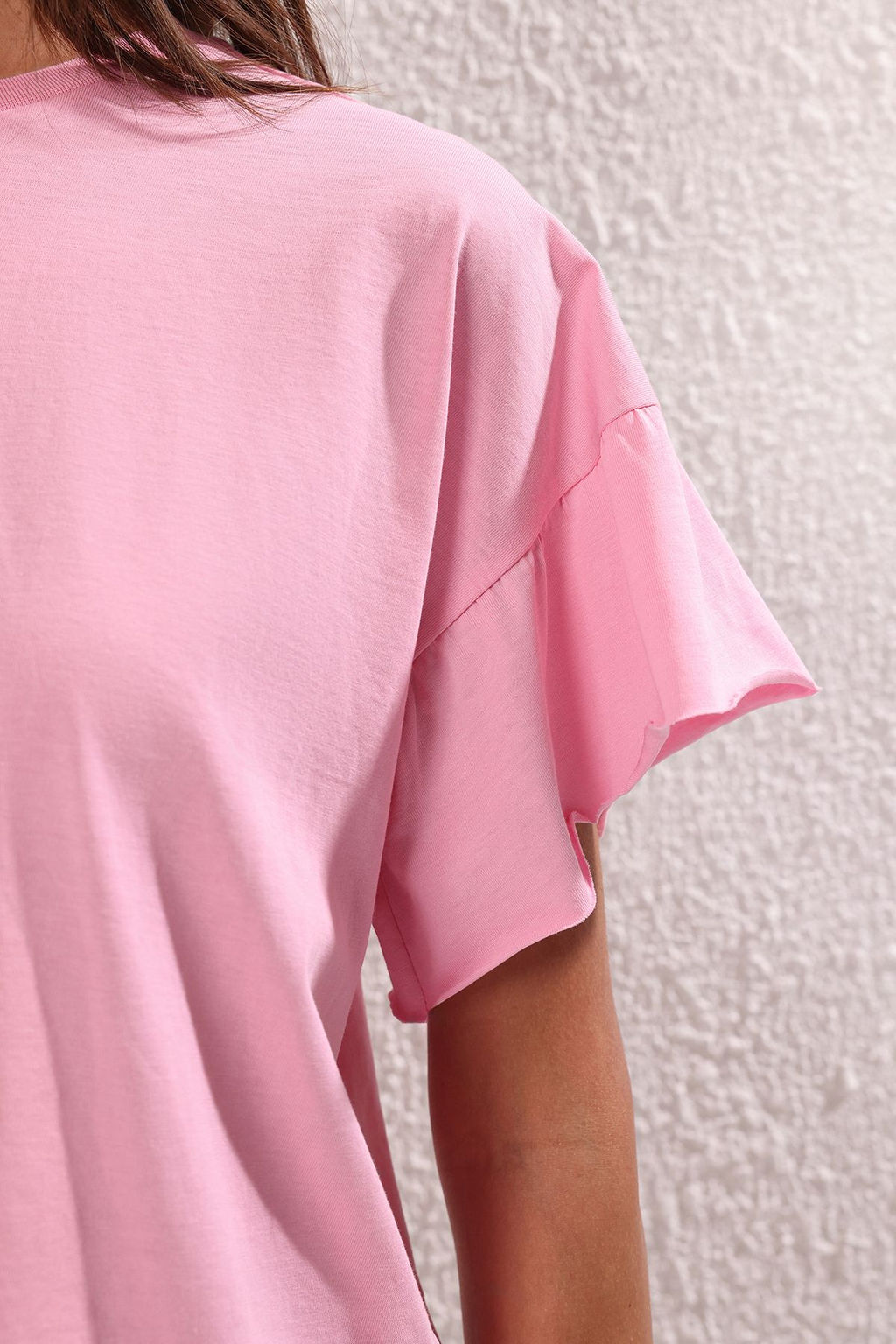 Pembe %100 Pamuk F?rf?r Detayl? Basic Bisiklet Yaka Orme T-Shirt TWOSS22TS2429