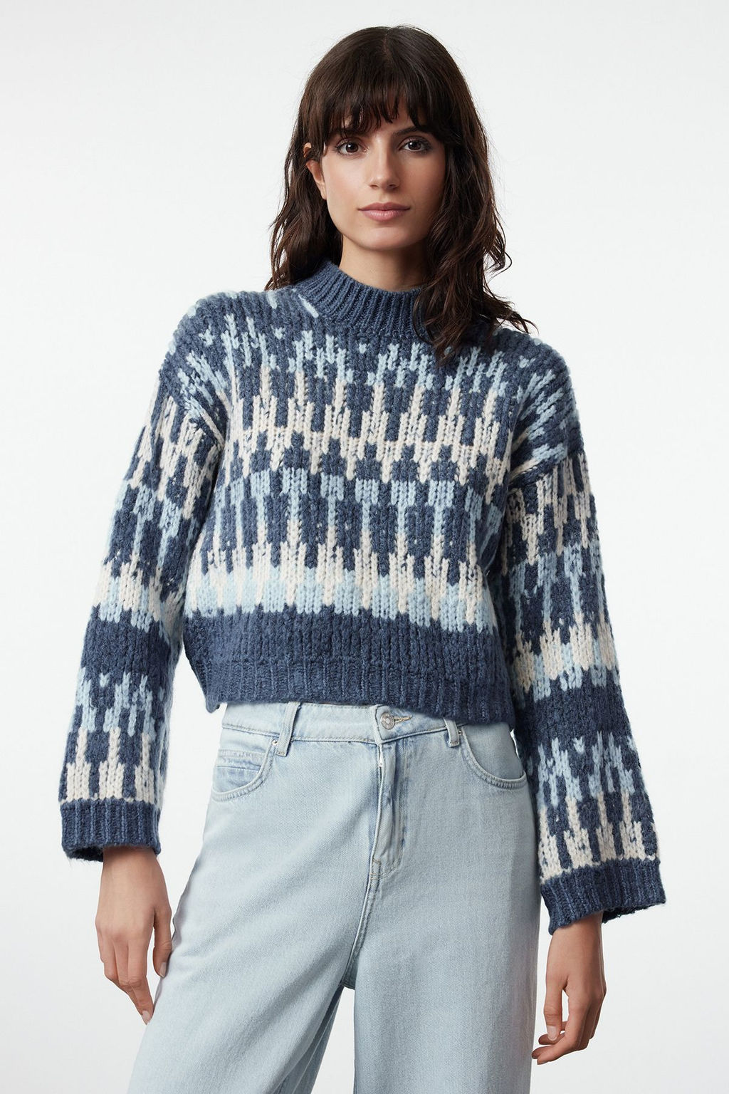 Mavi Yumusak Dokulu Etnik Desenli Kal?n Crop Triko Kazak TWOAW24KZ00688 - Trendyolmilla фото 2